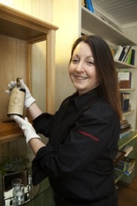 Georgie Crawford securing the 1911 bottle